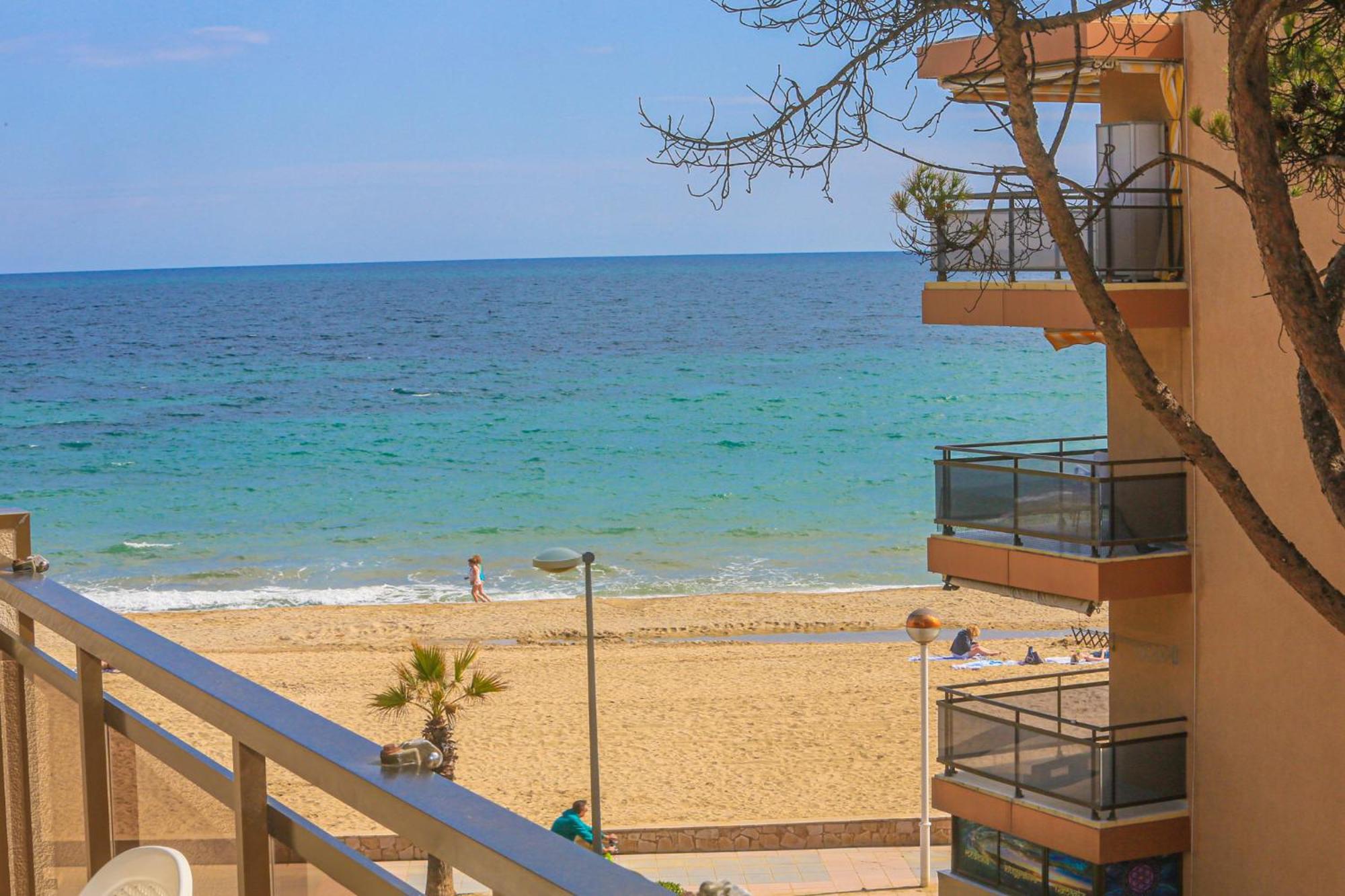 Txingudi - Only Families Apartment Cambrils Luaran gambar