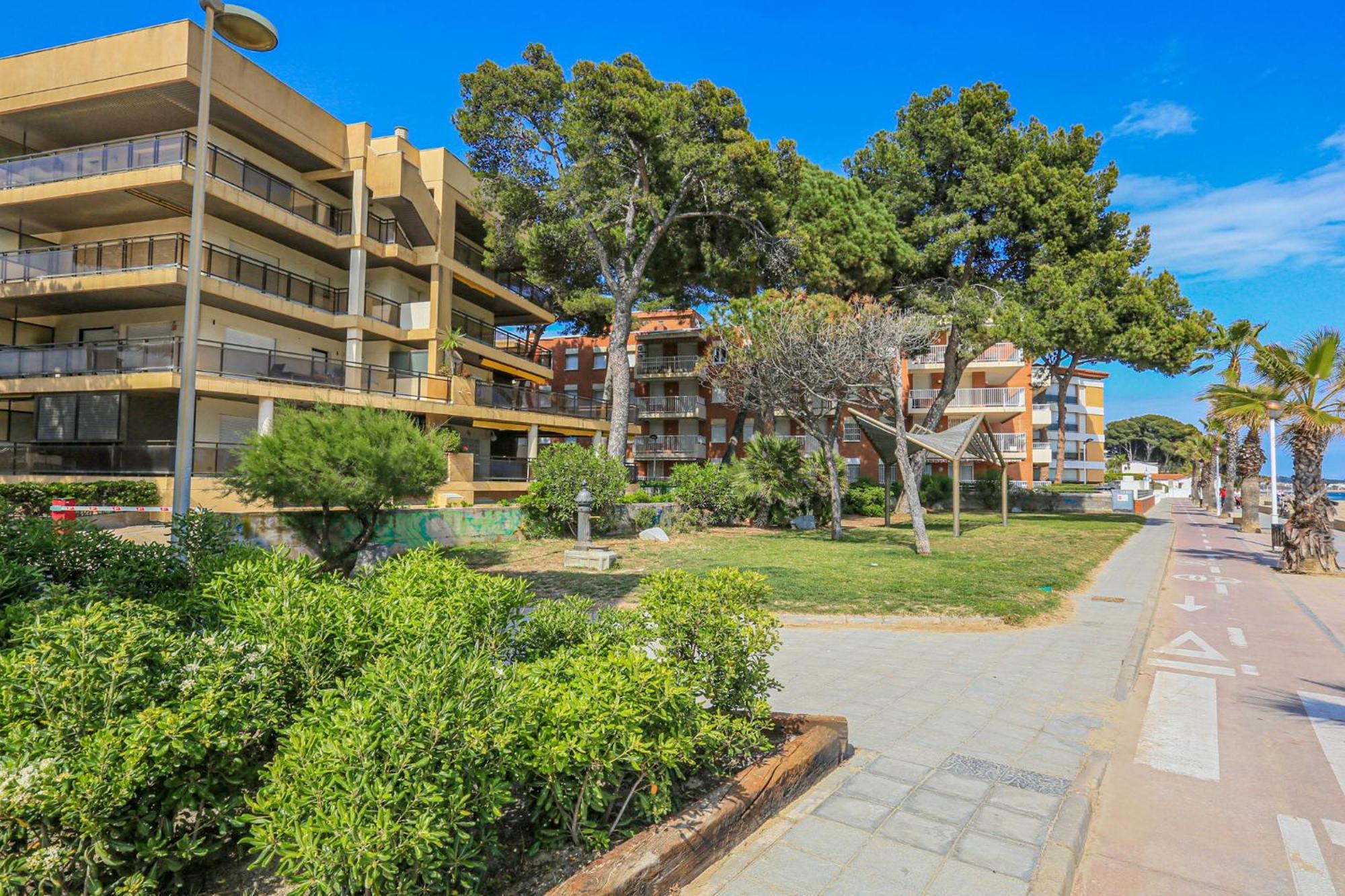 Txingudi - Only Families Apartment Cambrils Luaran gambar